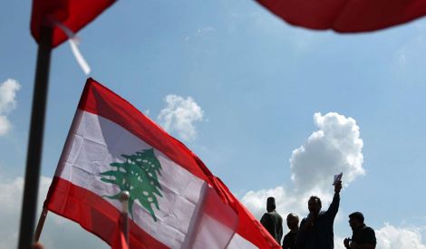 بأقلامكم : عصيّ يا لبنان