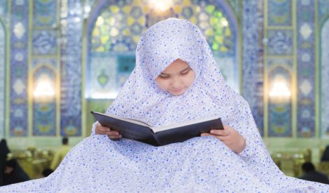 الآداب المعنوية للصلاة: في سر طهارة اللباس‏